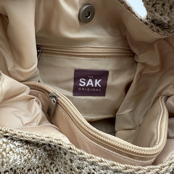 The Sak Crochet Style Handbag Summer Bag 13" Shoulder Bag Beige - Picture 5 of 13